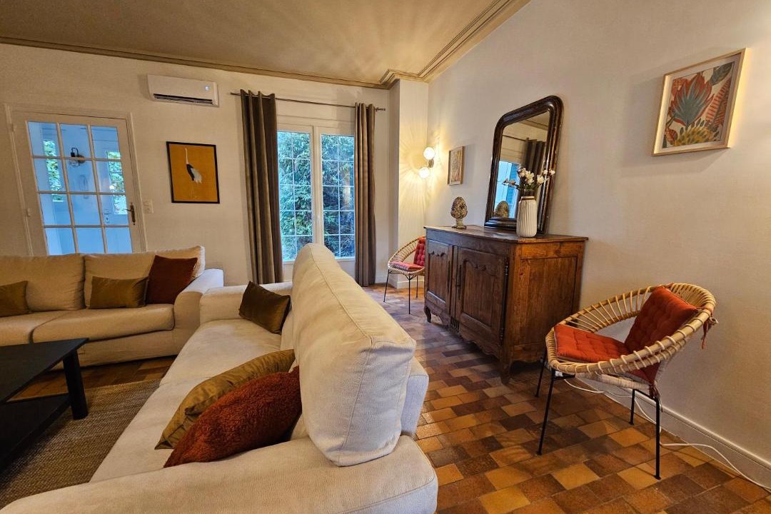 Photo of Others in Seigy