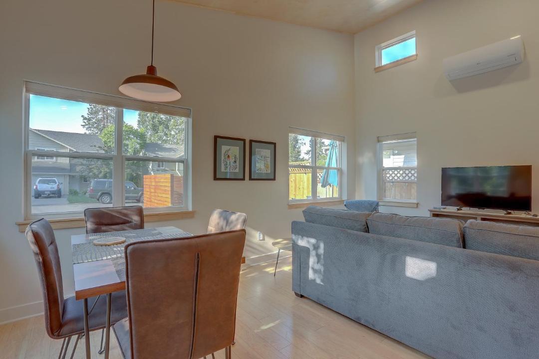 Photo of Others in Larkspur