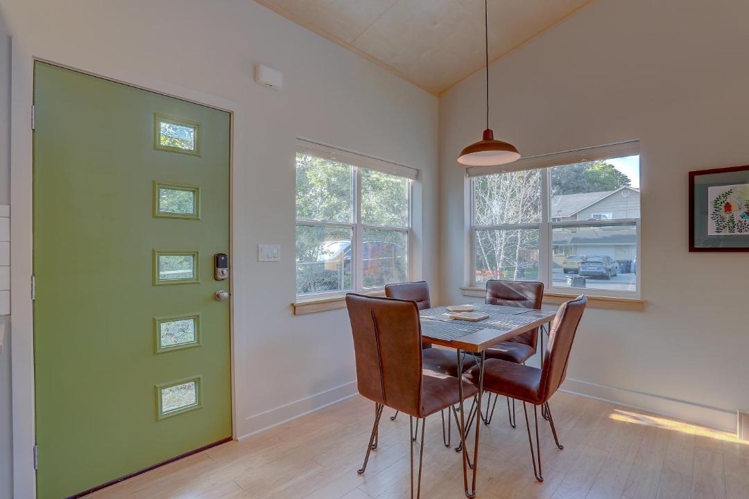 Photo of Others in Larkspur