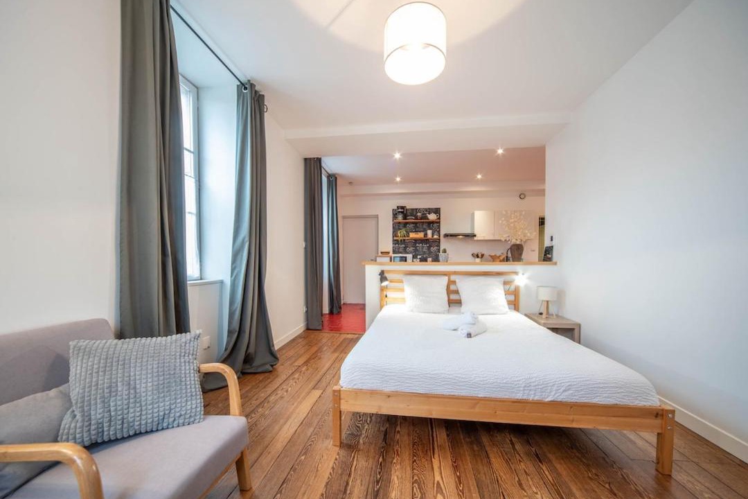 Photo of Bedroom in Tournus