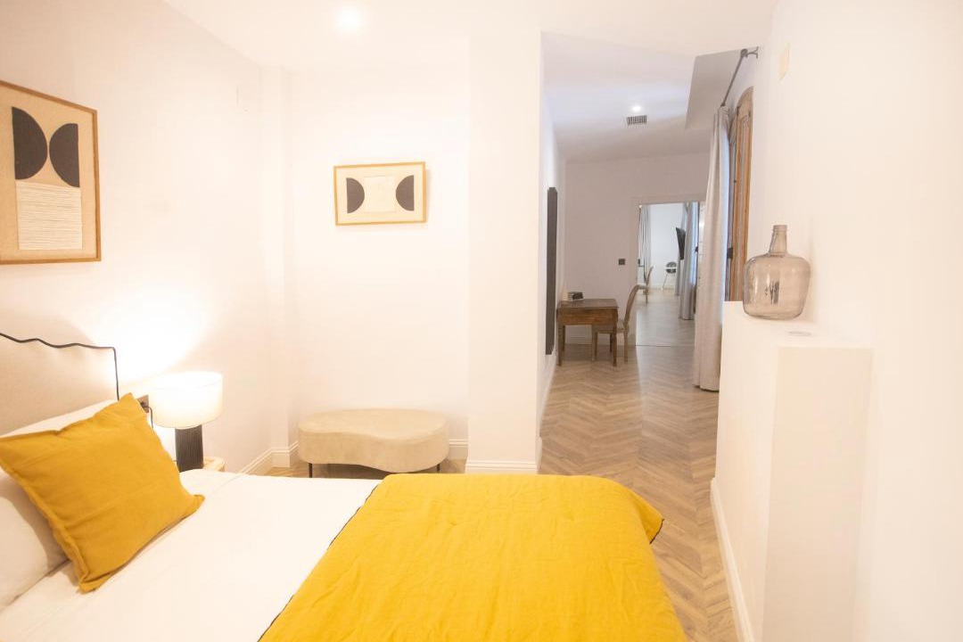 Photo of Bedroom in Alujan