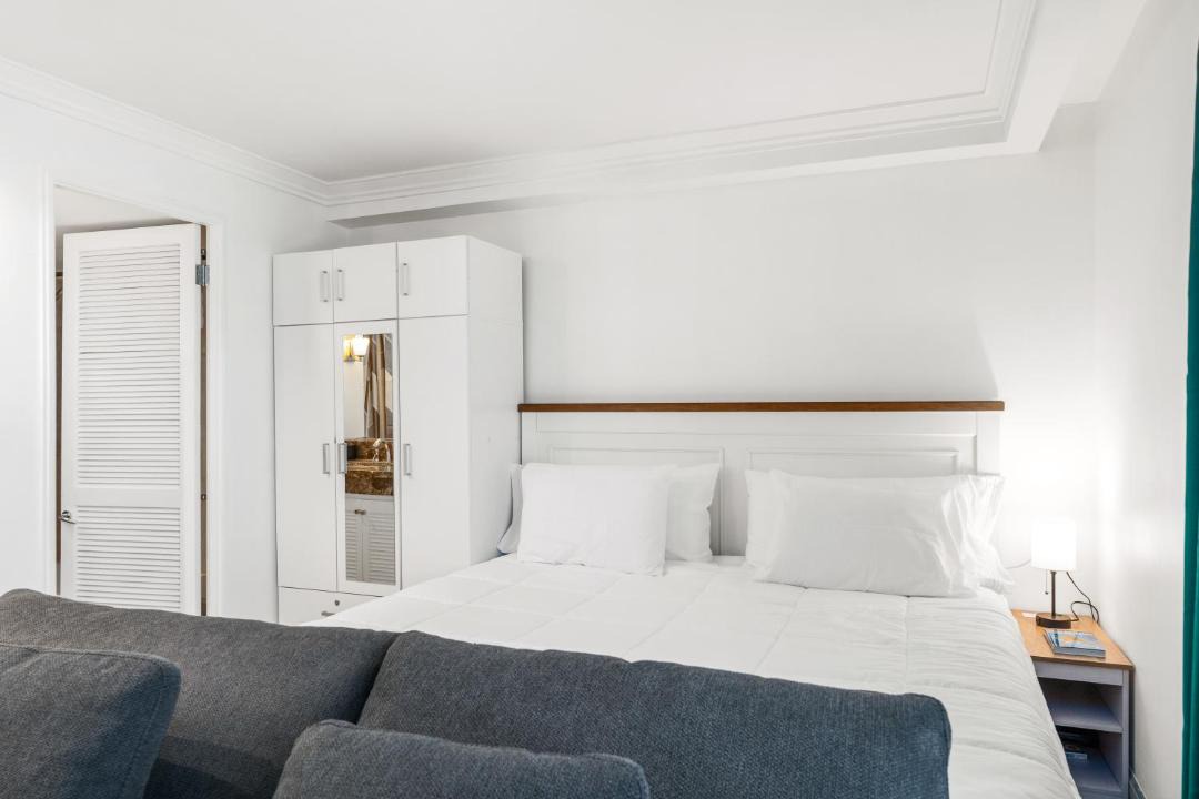 Photo of Bedroom in Waikiki