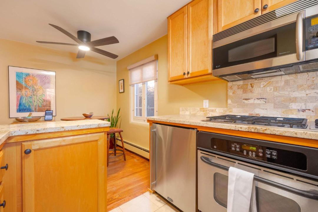 Photo of Kitchen in South Capitol