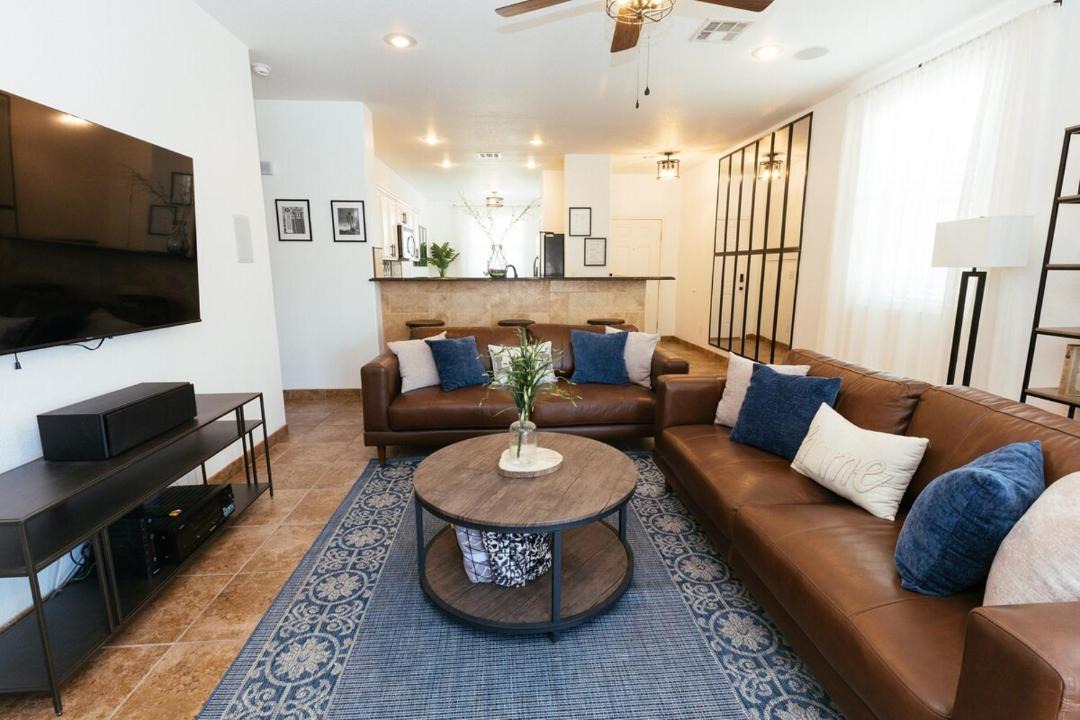 Photo of Livingroom in Biggs Field