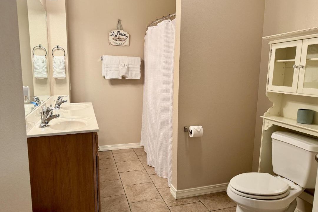 Photo of Bathroom in Hollister