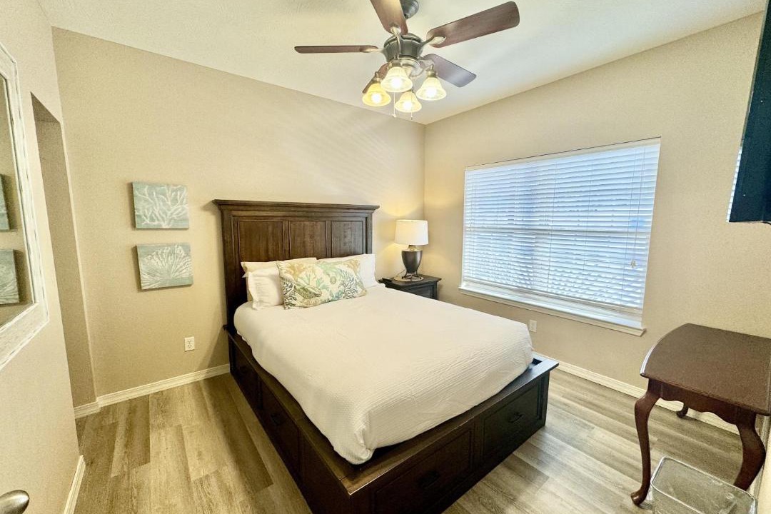 Photo of Bedroom in Hollister