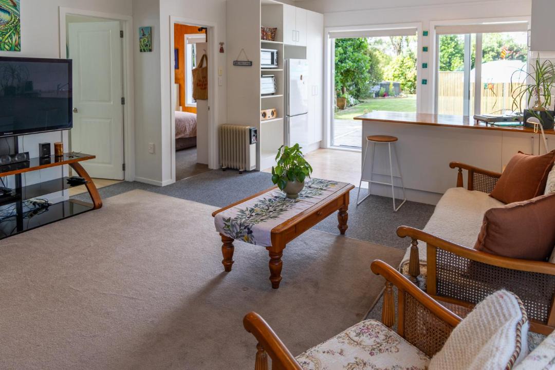 Photo of Livingroom in Cooks Beach