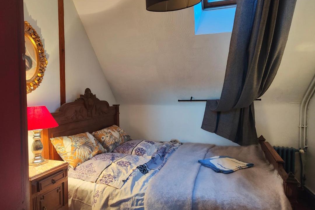 Photo of Bedroom in Tonnerre