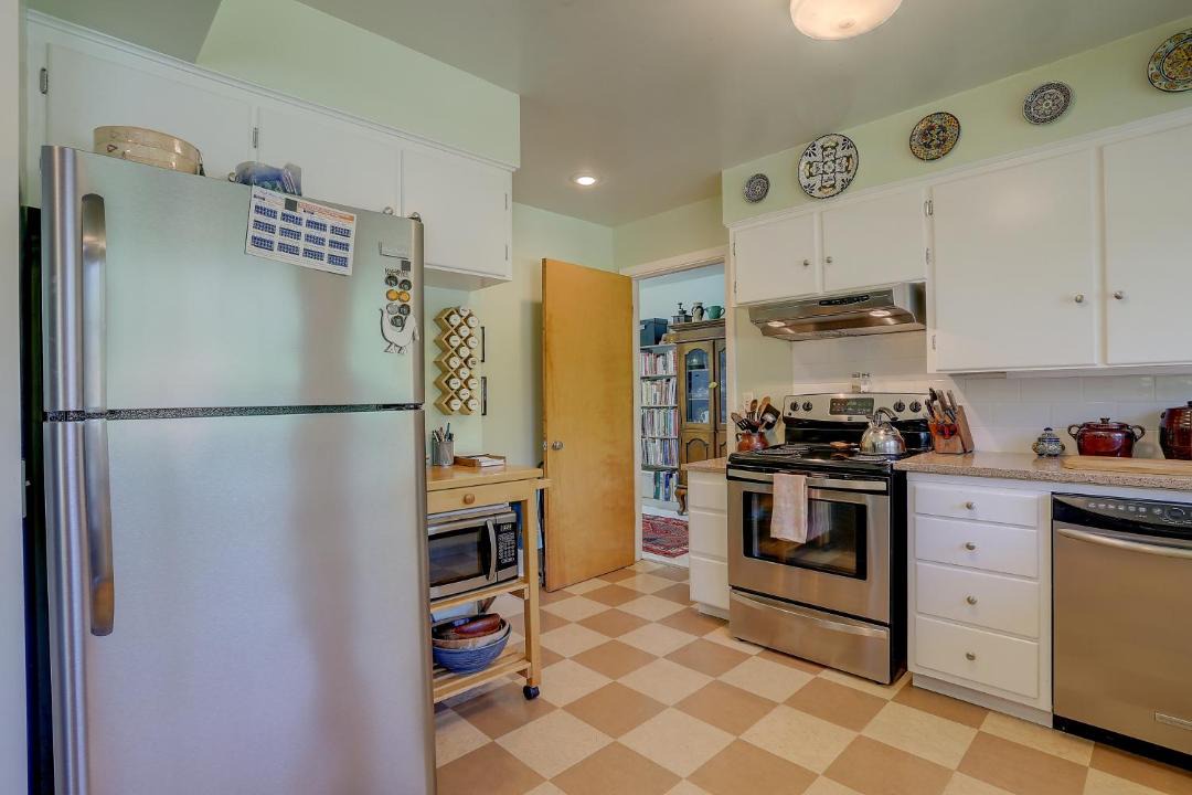 Photo of Kitchen in Hood River
