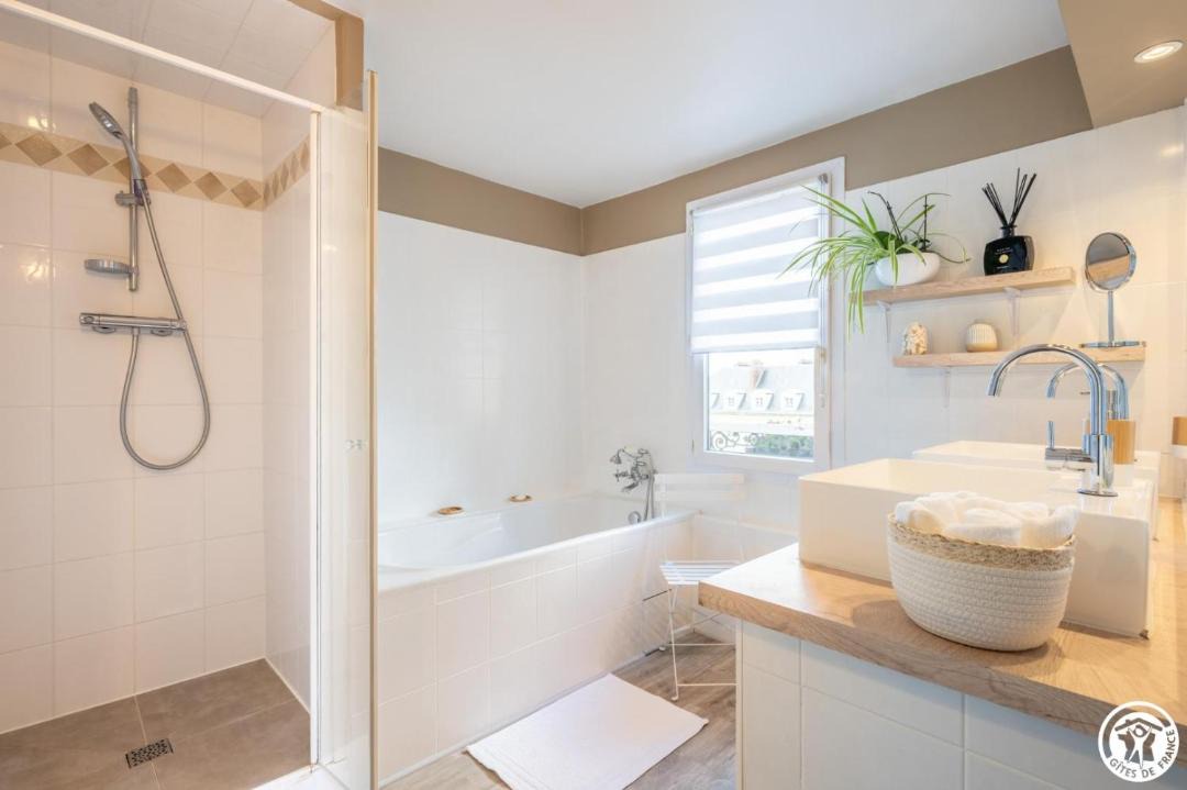 Photo of Bathroom in Centre Ville