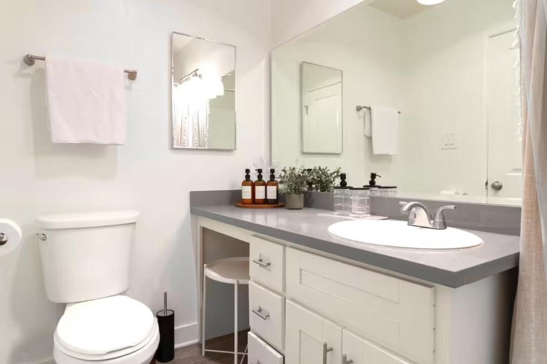 Photo of Bathroom in Ocean Park