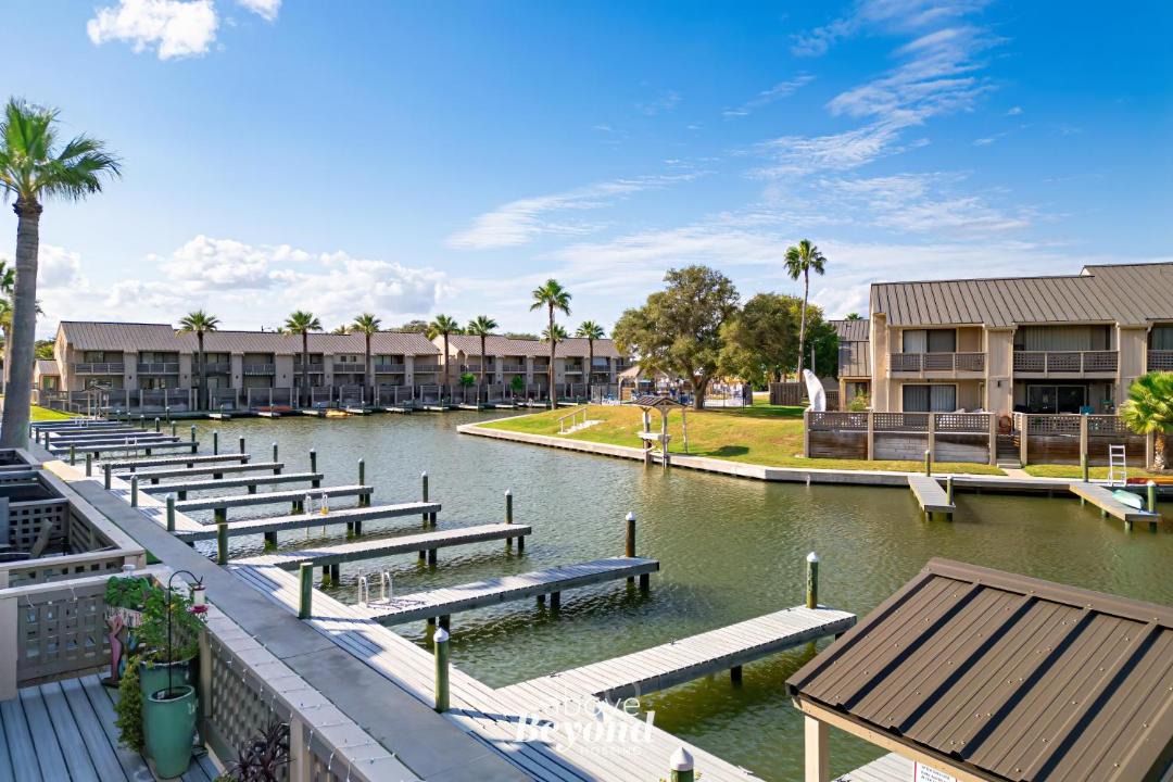 Photo of Others in Harbor Oaks