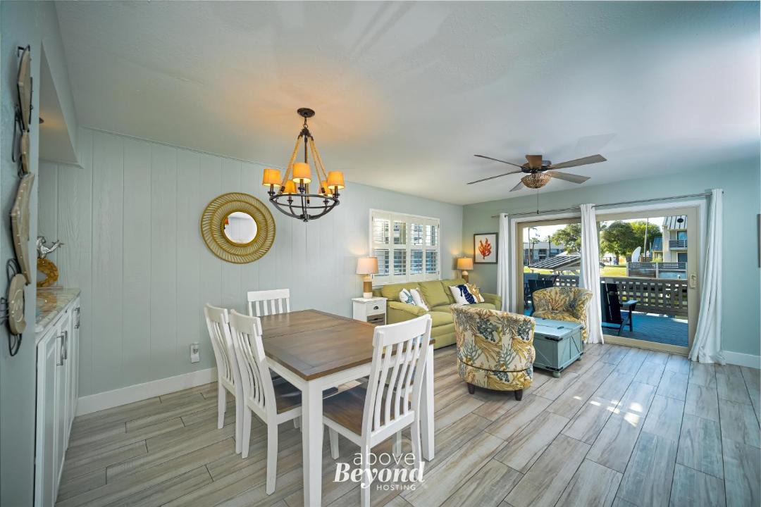 Photo of Others in Harbor Oaks