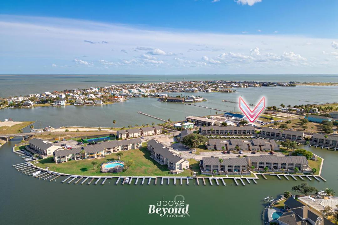 Photo of Others in Harbor Oaks