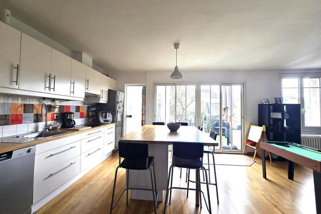 Photo of Kitchen in Republique