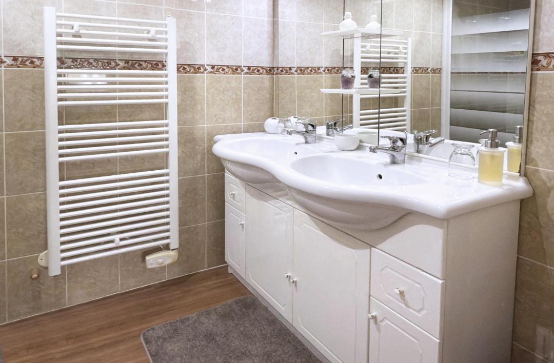 Photo of Bathroom in Coutras