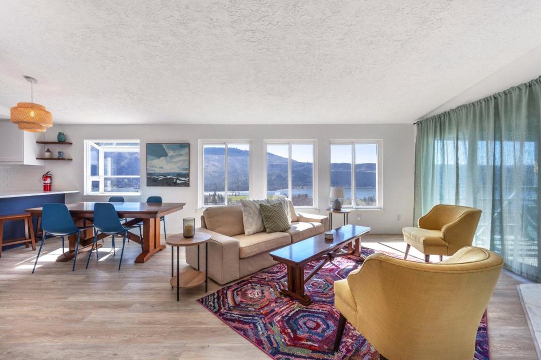 Photo of Others in Lyle