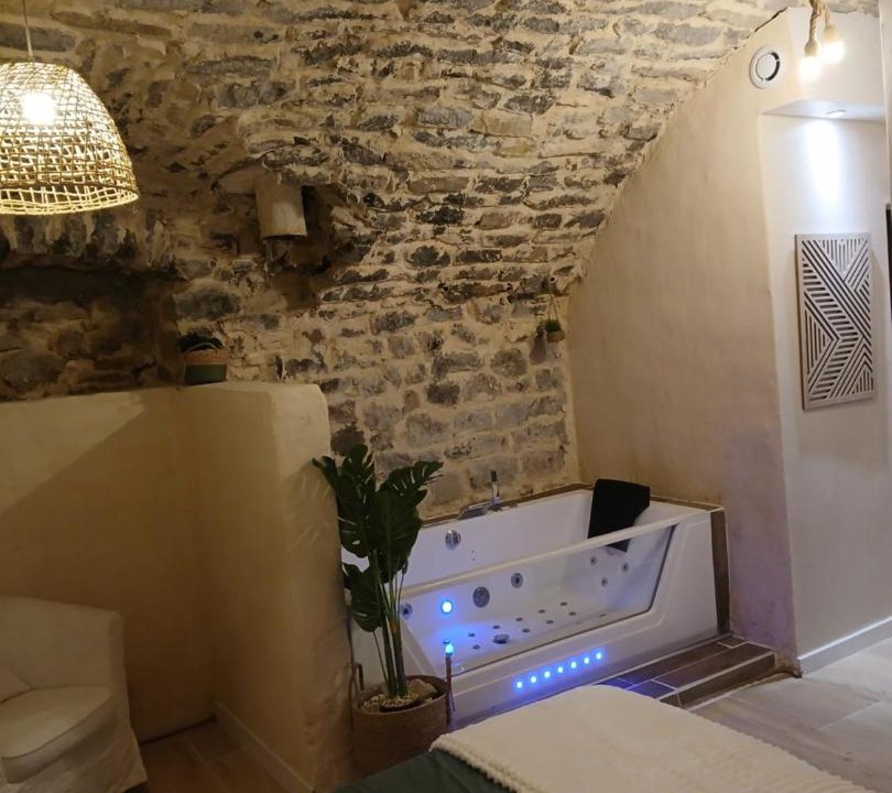 Photo of Others in Villeneuve-de-Berg