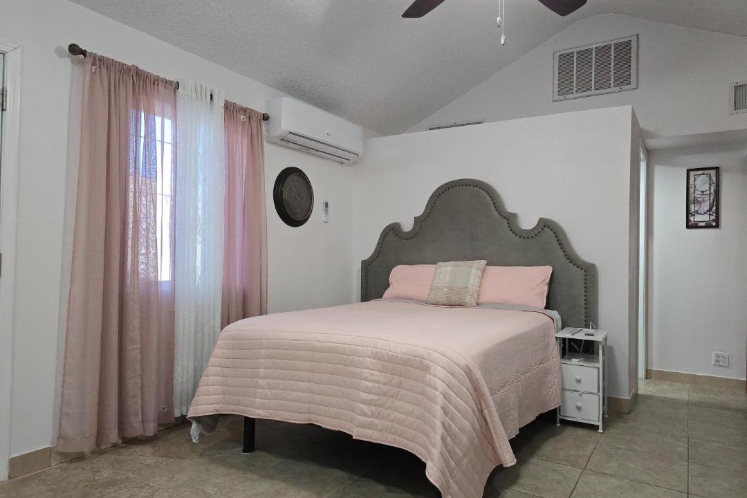 Photo of Bedroom in Sunrise Manor