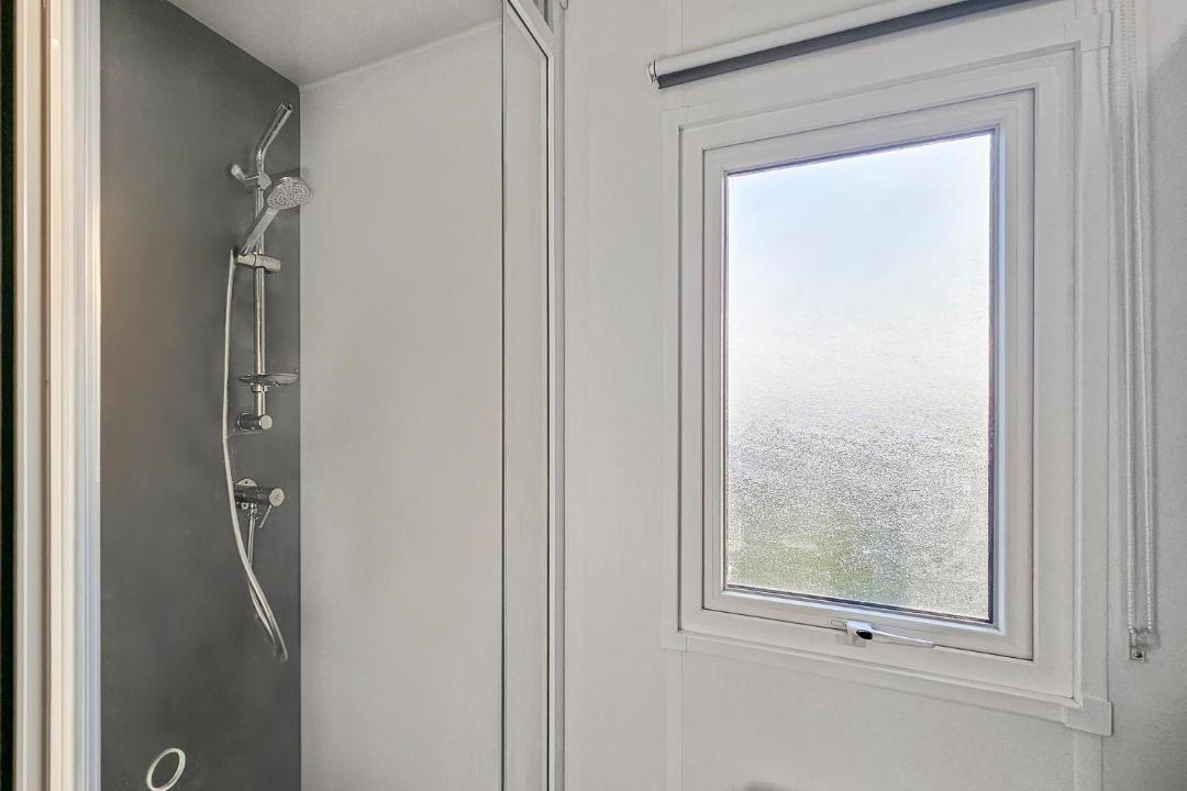 Photo of Others in Litteau