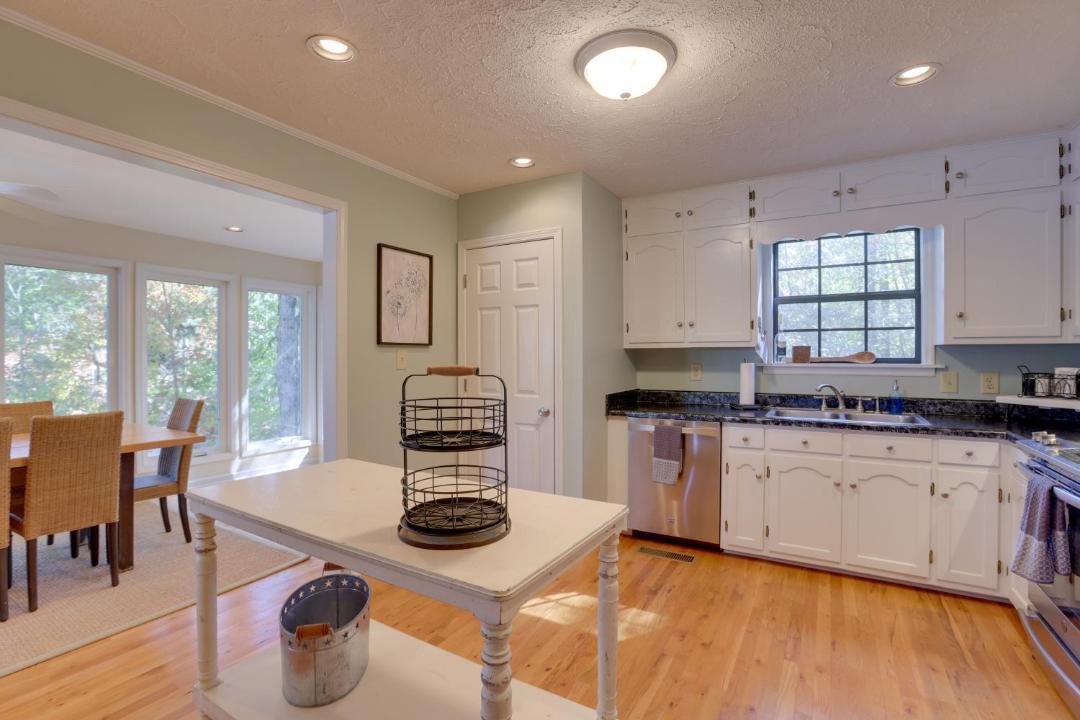 Photo of Kitchen in Newell