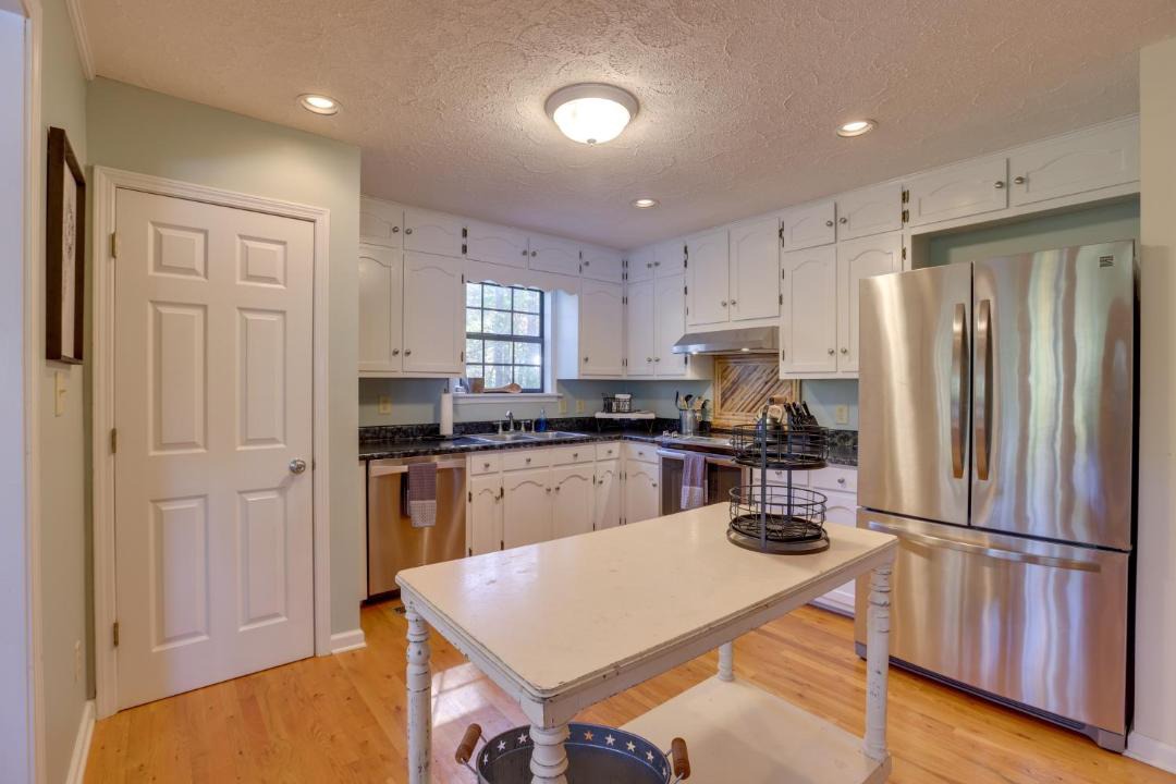 Photo of Kitchen in Newell