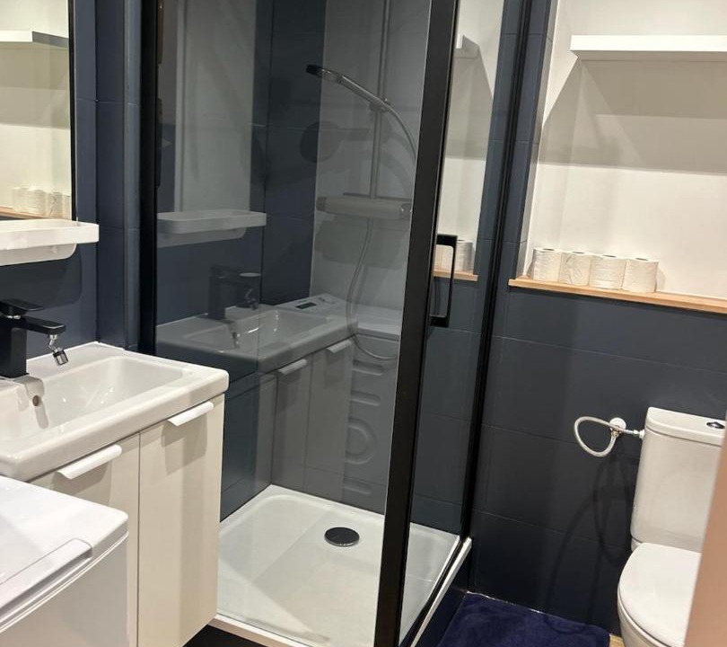 Photo of Bathroom in Patrotte Metz-Nord