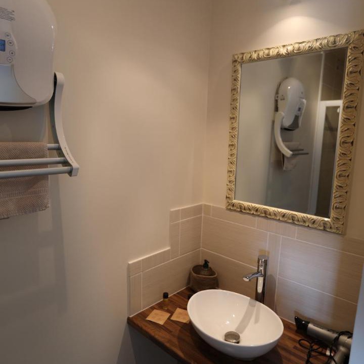 Photo of Bathroom in Jupilles
