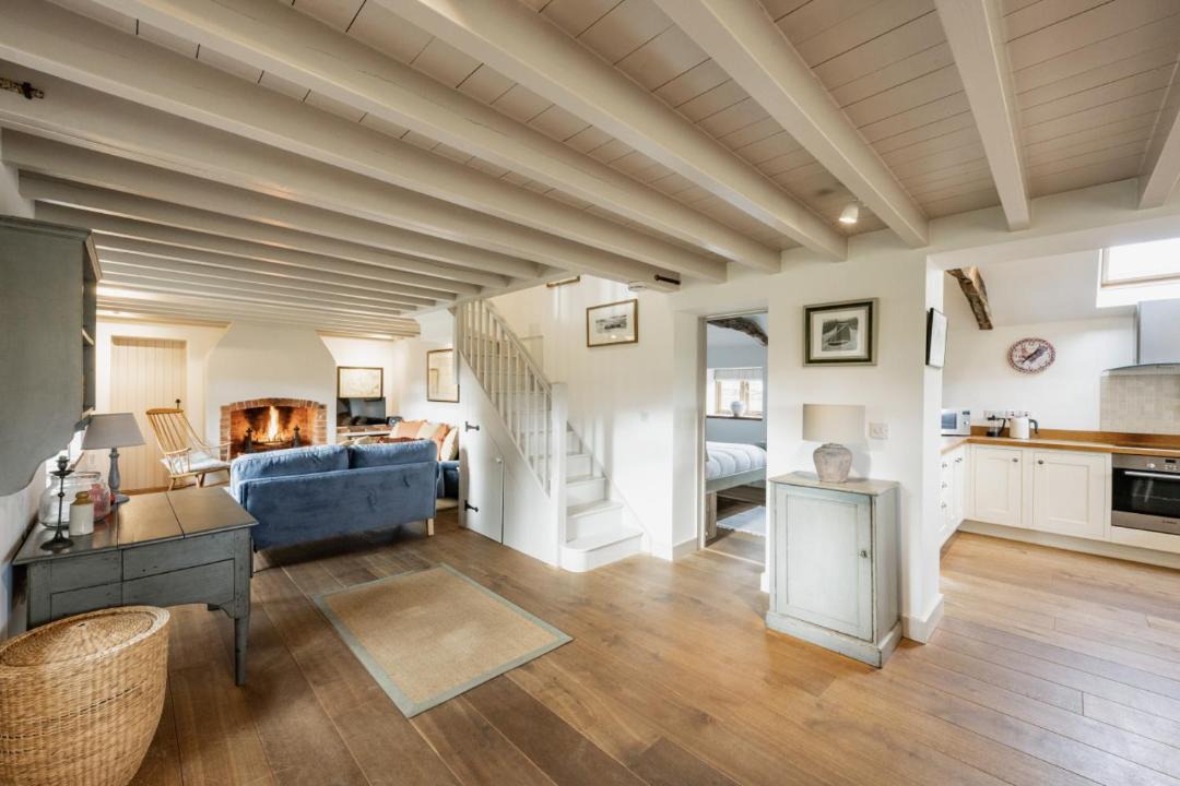 Photo of Others in Field Dalling