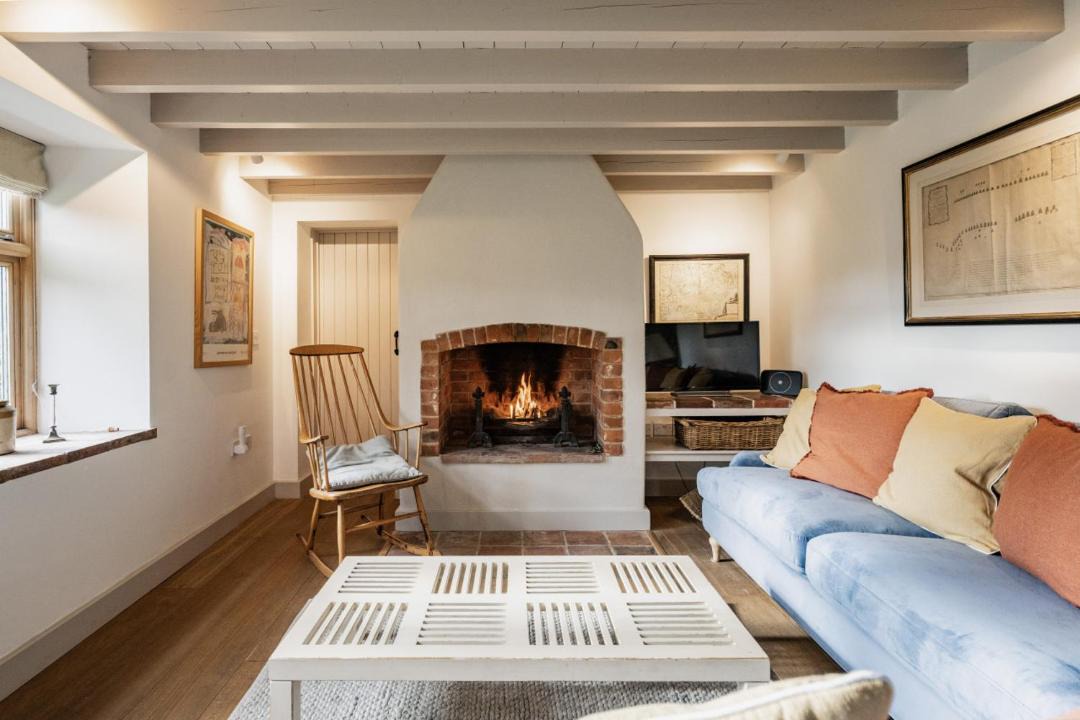 Photo of Others in Field Dalling