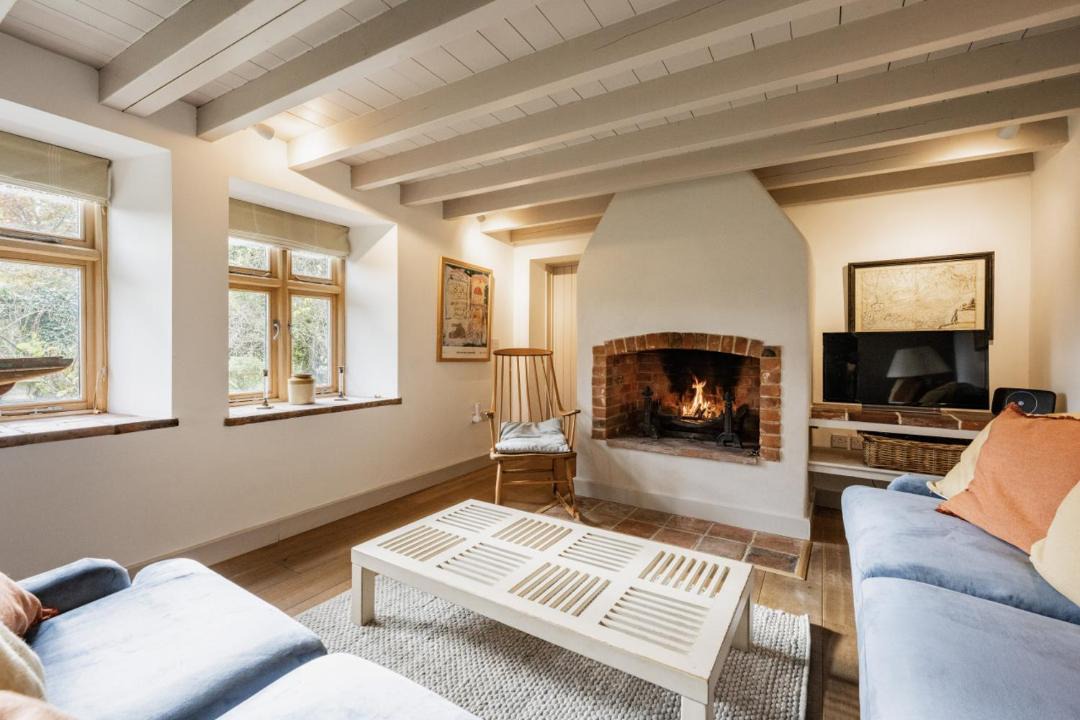 Photo of Others in Field Dalling