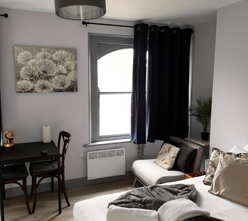 Photo of Others in Evelyn