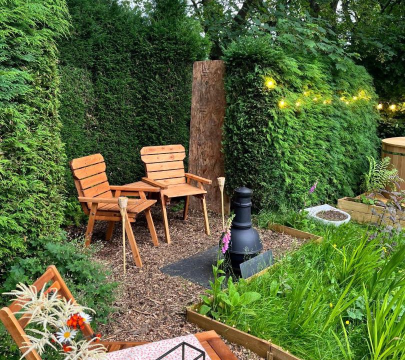 Photo of Others in Lumbutts