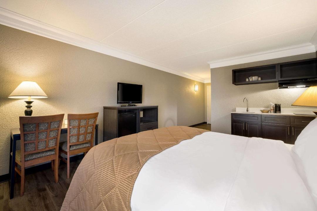 Photo of Bedroom in Lindbergh Lawns