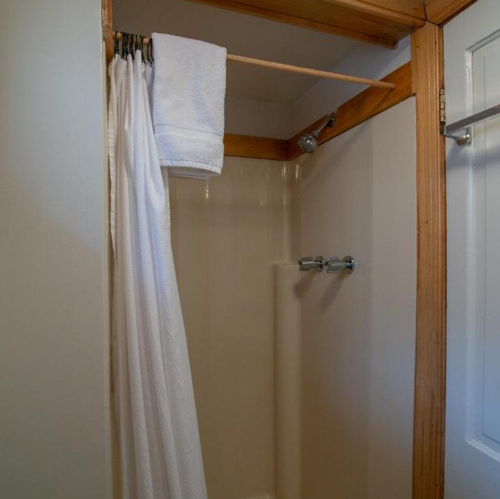 Photo of Bathroom in Edray