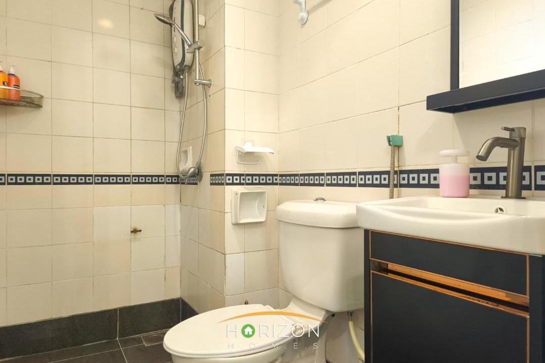 Photo of Bathroom in Medan Tuanku