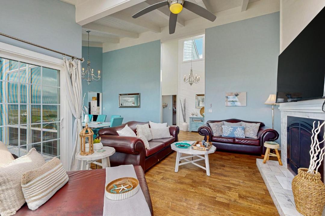 Photo of Others in Fort Bragg