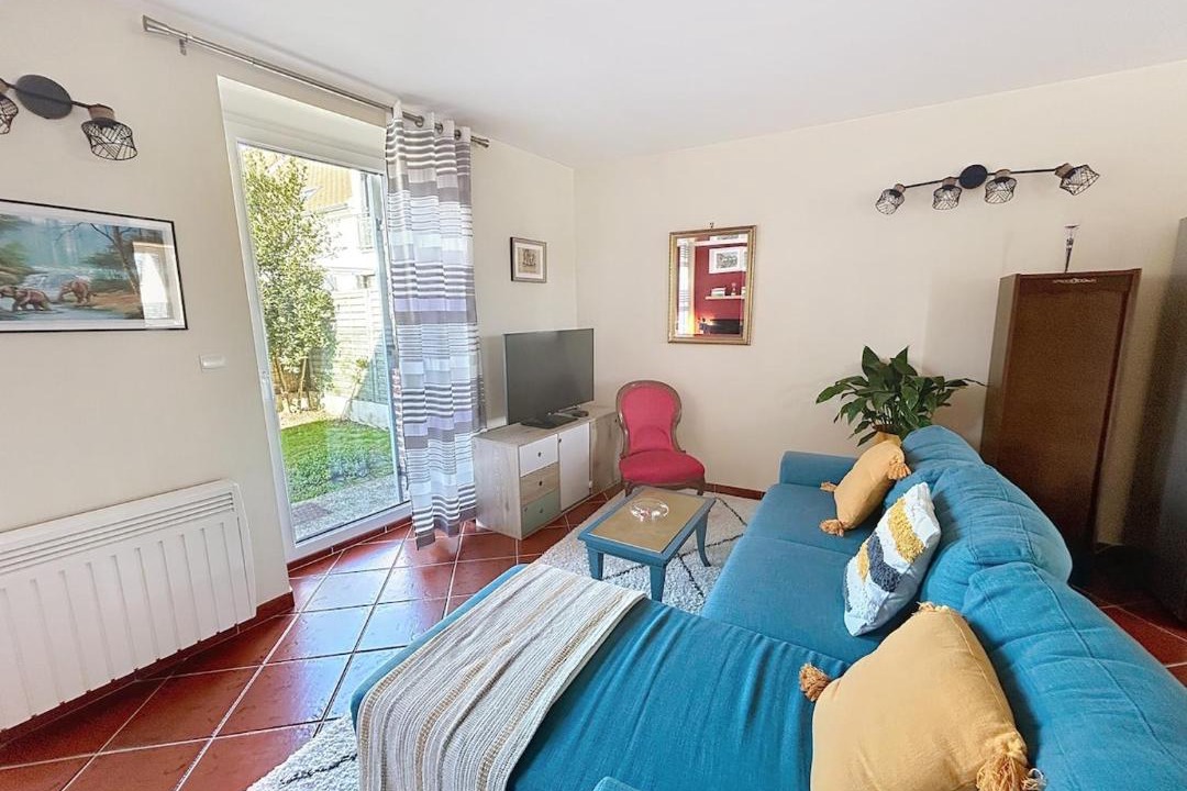 Photo of Others in Lachelle