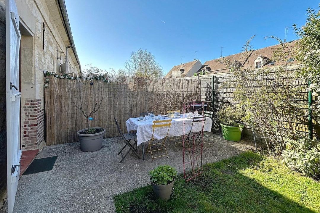 Photo of Others in Lachelle