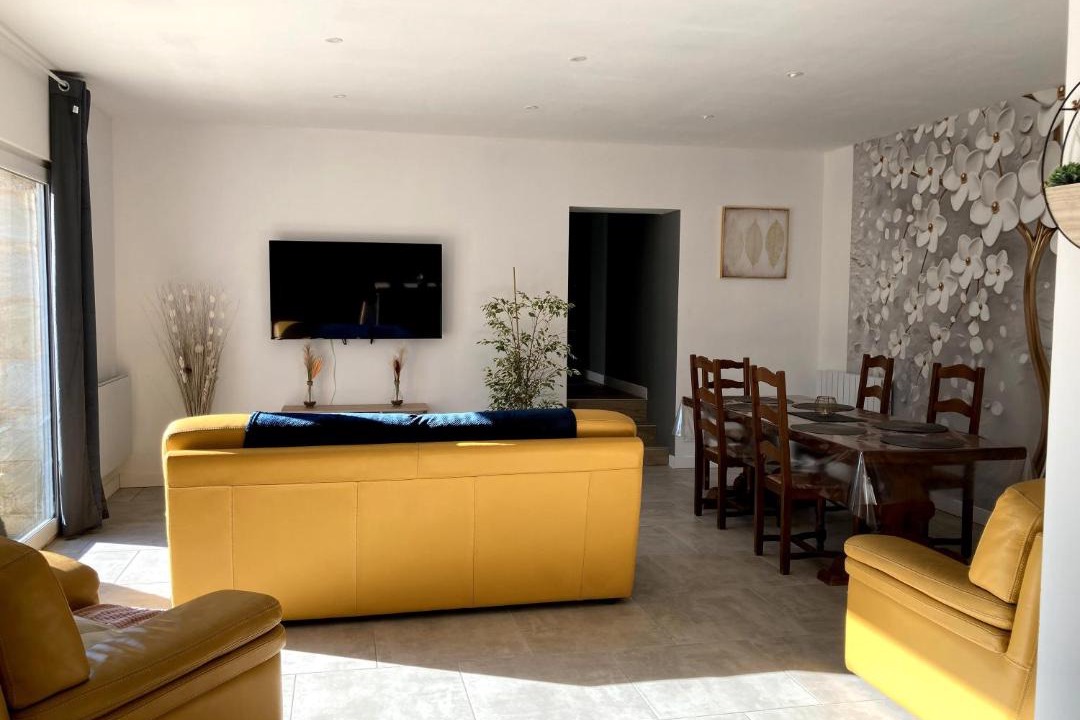 Photo of Livingroom in Lussac