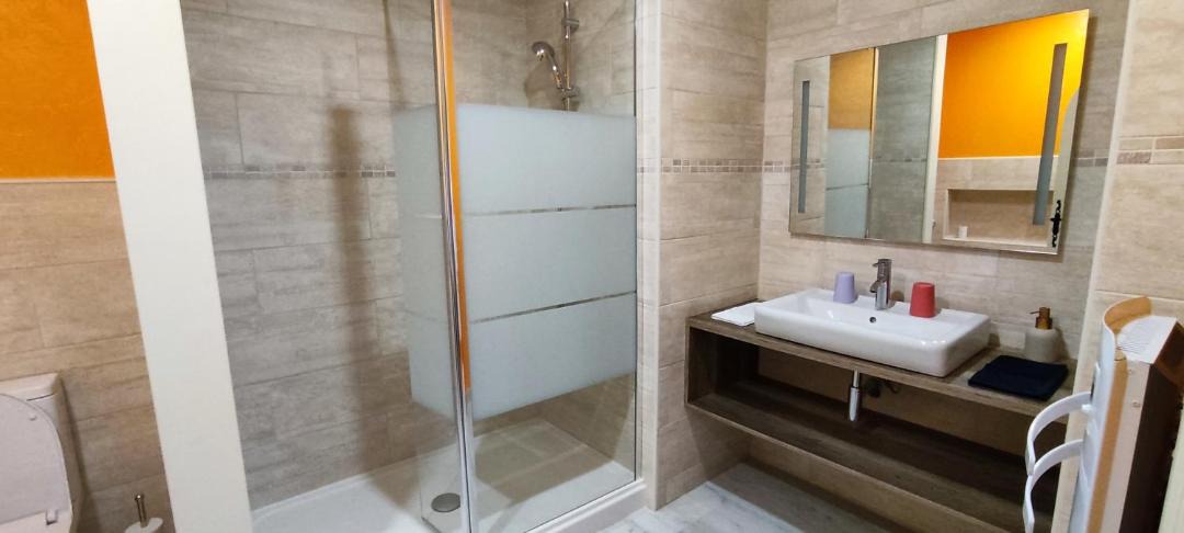 Photo of Bathroom in Colonzelle