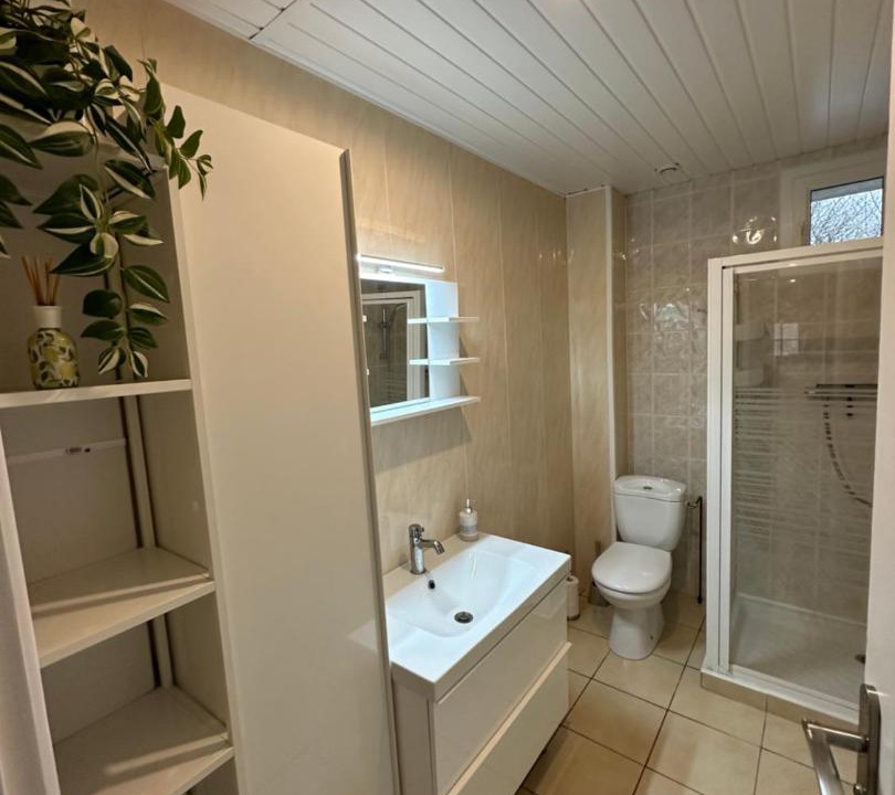 Photo of Bathroom in Herpy-l'Arlesienne