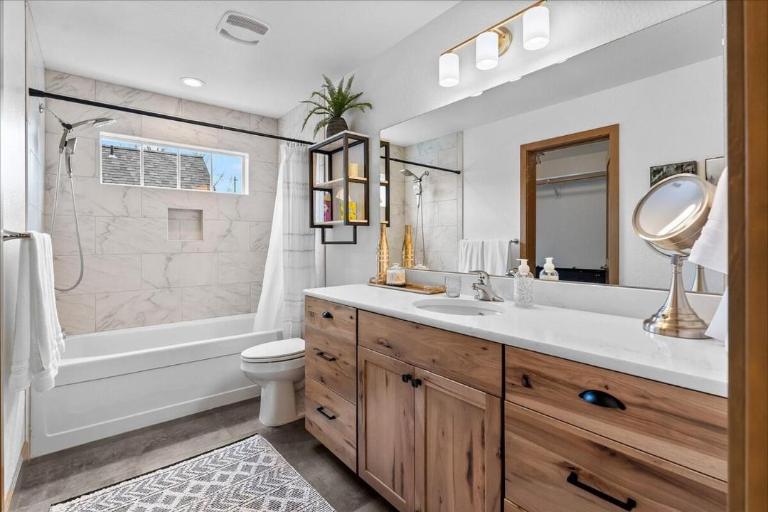 Photo of Bathroom in Dover Bay