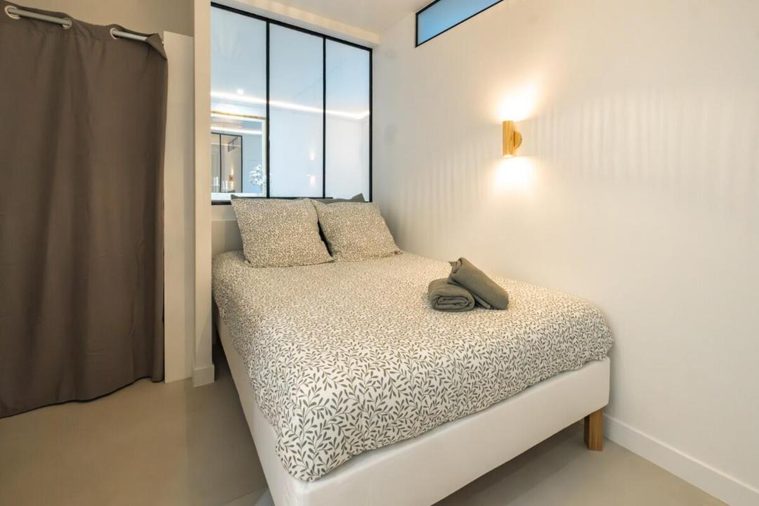 Photo of Bedroom in Ternes