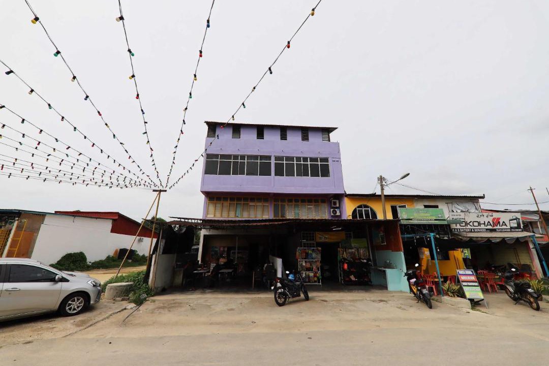 Photo of Buildings in Rambai