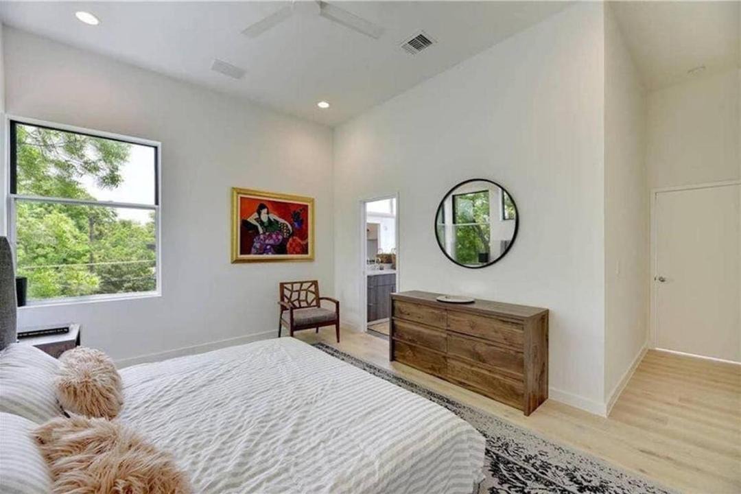 Photo of Bedroom in Tarrytown