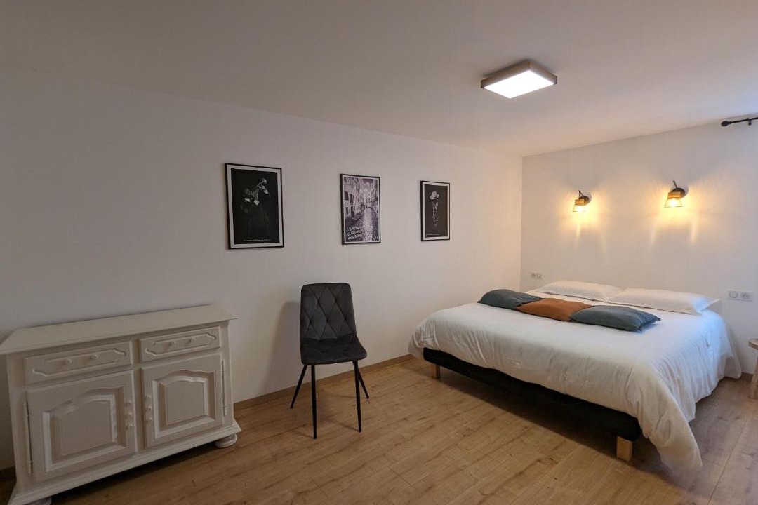 Photo of Bedroom in Spincourt