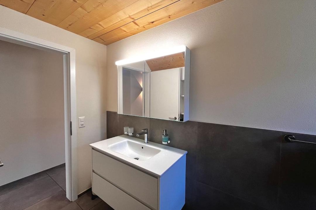 Photo of Bathroom in Gsteigwiler