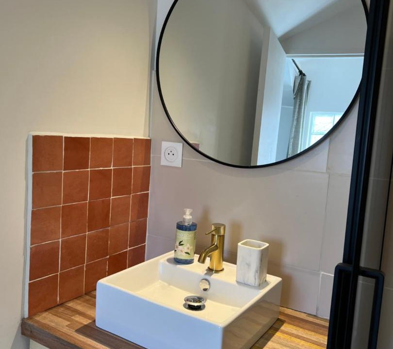 Photo of Bathroom in Villenave-d'Ornon