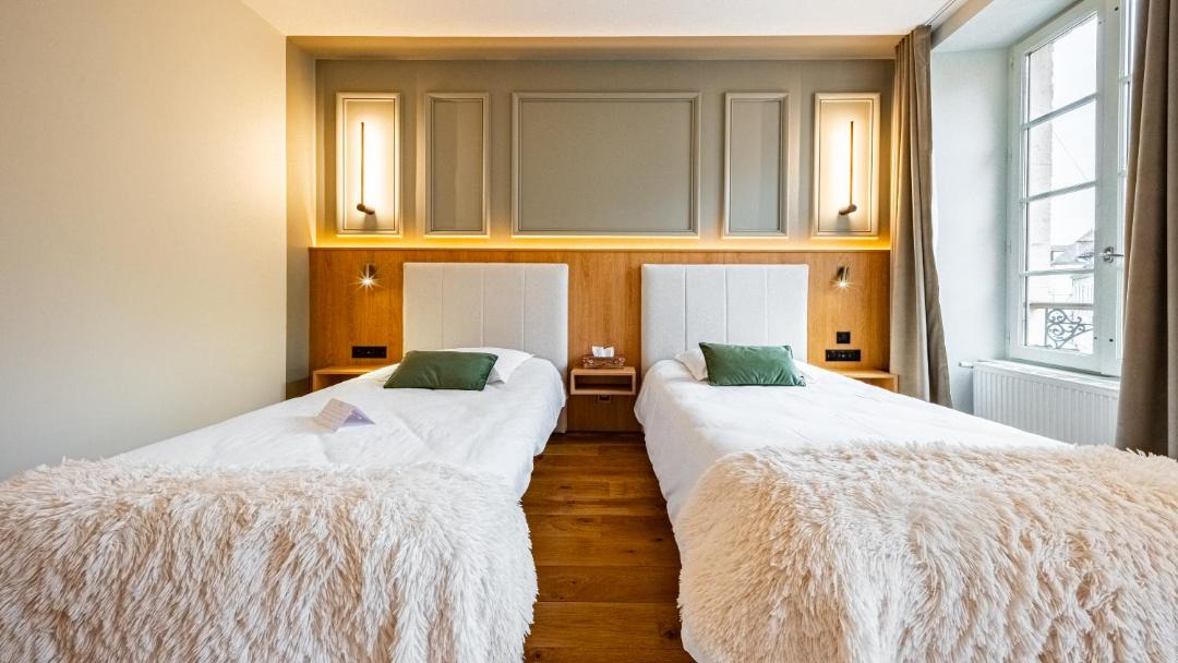 Photo of Bedroom in Semur-en-Auxois